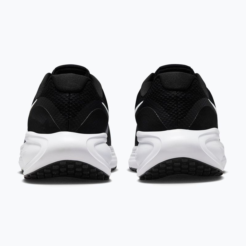 Încălțăminte de alergare pentru bărbați Nike Revolution 8 Extra Wide black/black/white 4