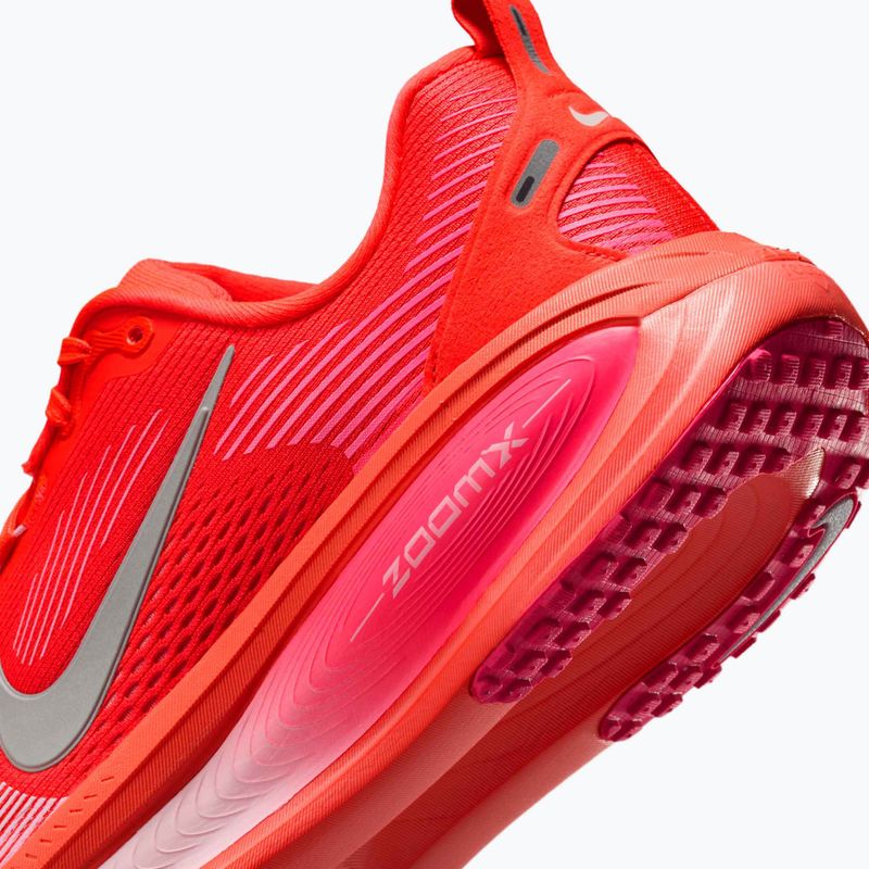 Pantofi de alergare pentru femei Nike Vomero 18 bright crimson/hyper pink/pink foam/white 9