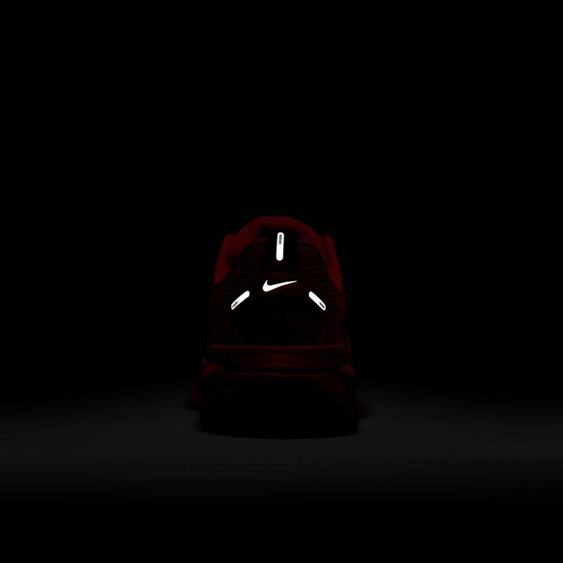 Încălțăminte de alergare pentru femei Nike Vomero 18 bright crimson/hyper pink/pink foam/white 19