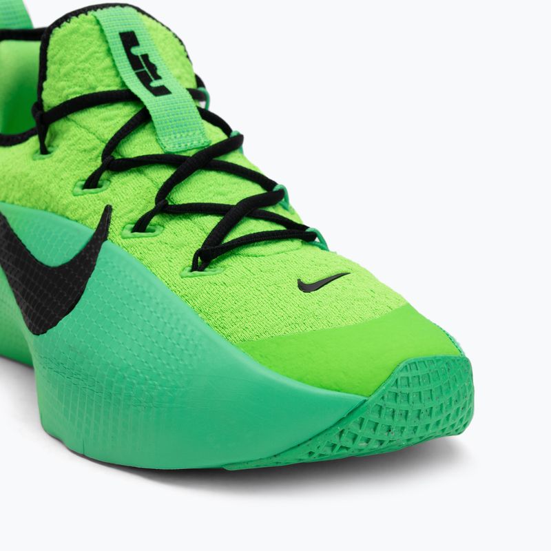 Încălțăminte de antrenament pentru bărbați Nike LeBron TR 1 green strike/fir/green shock 7