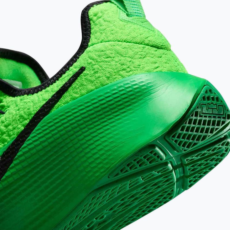 Încălțăminte de antrenament pentru bărbați Nike LeBron TR 1 green strike/fir/green shock 15