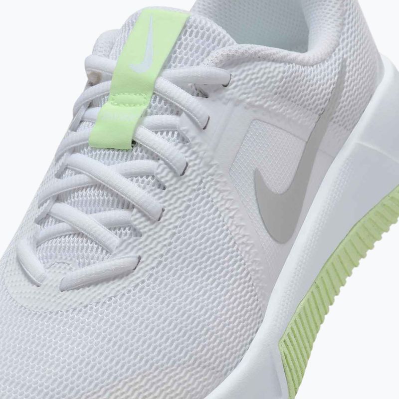 Încălțăminte de antrenament pentru femei Nike MC Trainer 3 white/metallic silver/barely volt 8