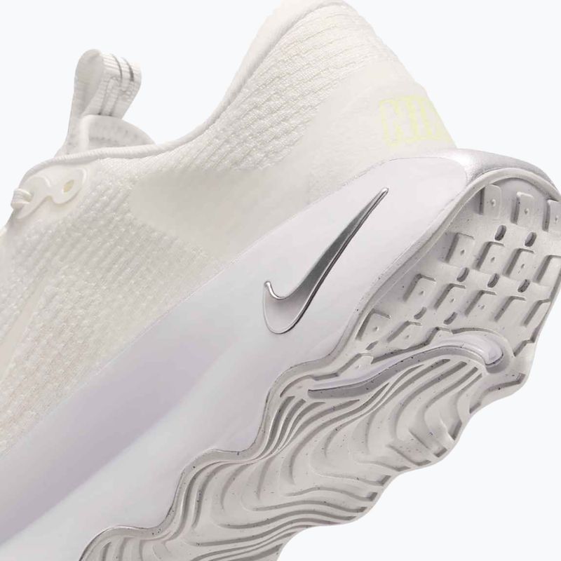 Încălțăminte pentru femei Nike Motiva summit white/white/metallix silver/summit whitee 16