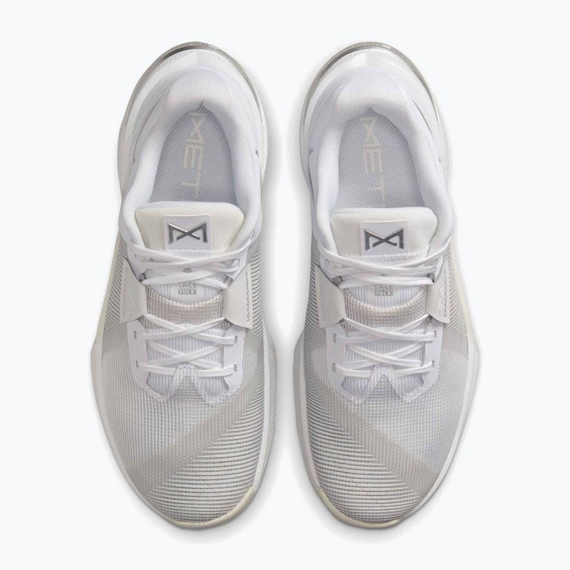 Încălțăminte de ridicare greutăți pentru femei Nike Metcon 10 white/platinum tint/metallic silver 14