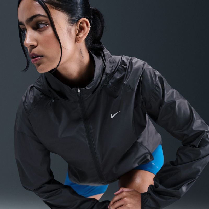 Geacă de alergare pentru femei Nike Tempo Repel black 6