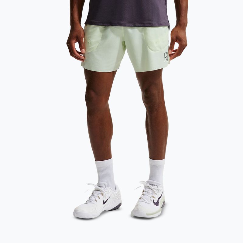 Pantaloni scurți de tenis pentru bărbați Nike Court Dri-Fit Advantage 6" Volt Tint/Black