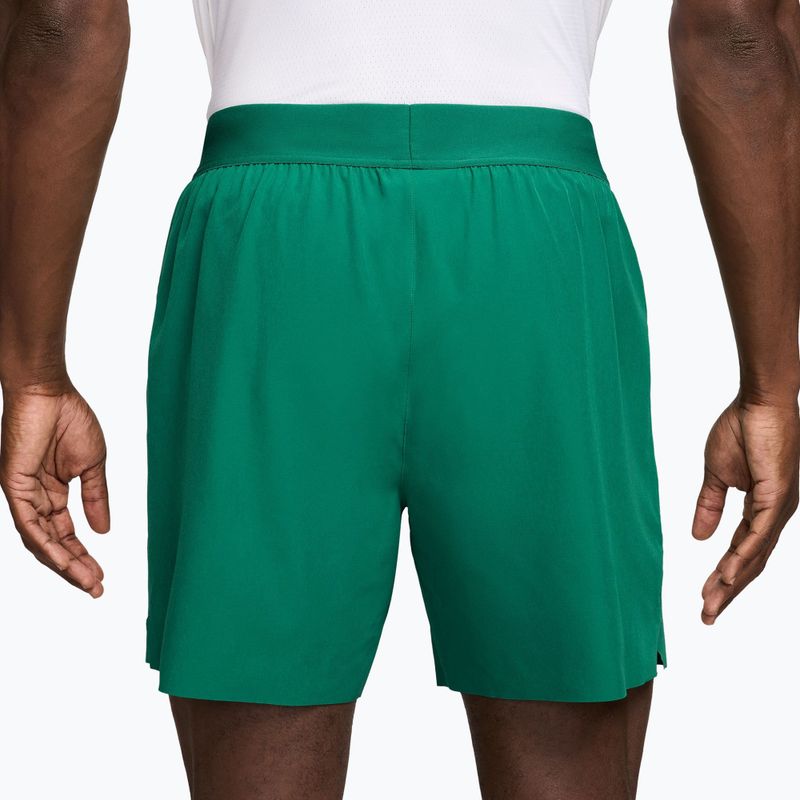 Pantaloni scurți de tenis pentru bărbați Nike Court Dri-Fit Advantage 6" malachite/white 2