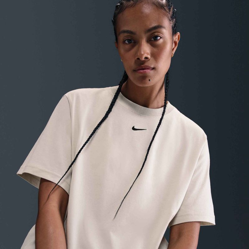 Tricou pentru femei Nike Sportswear Essential light bone 7