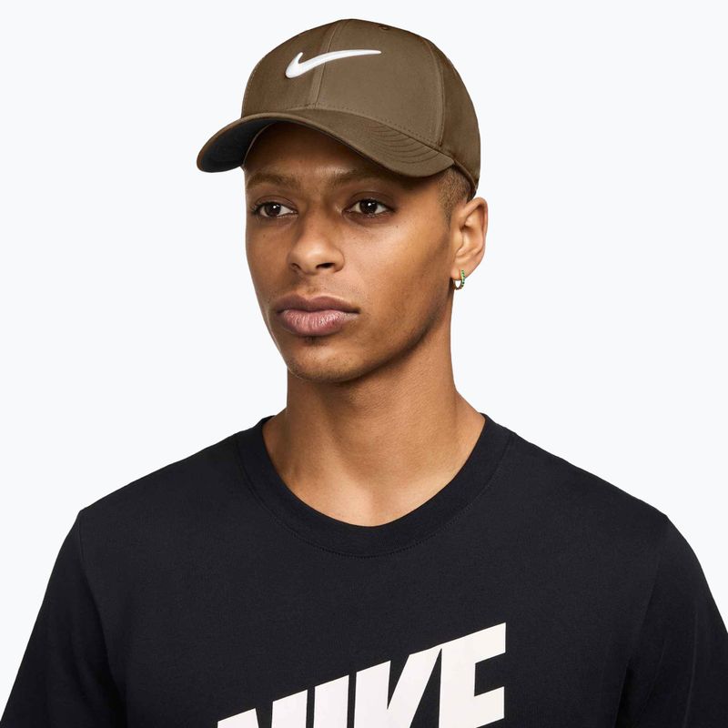 Șapcă  Nike Dri-FIT Club mosswood brown/white