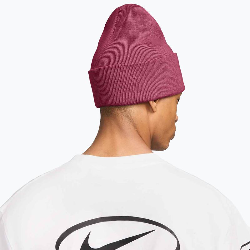 Căciulă de iarnă Nike Peak Futura Beanie sweet beet/white 3
