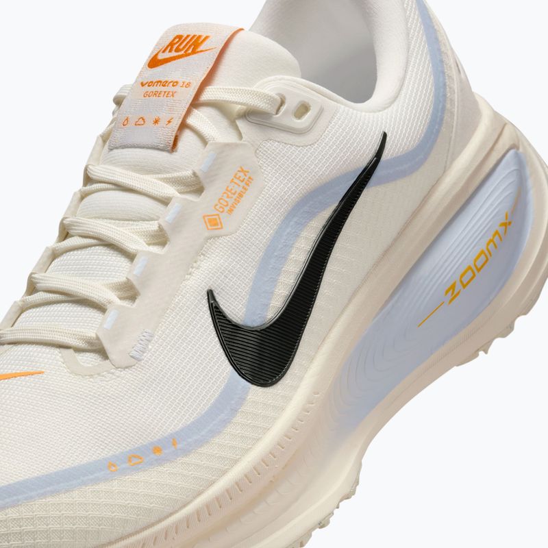 Încălțăminte de alergare pentru femei Nike Vomero 18 GORE-TEX pale ivory/football grey/sundial/sequola 7