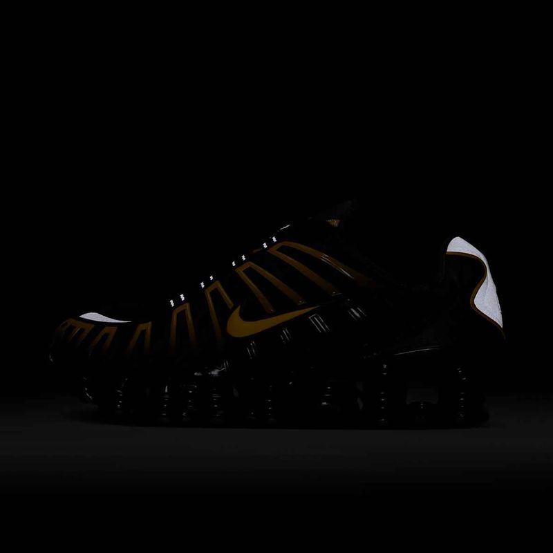 Încălțăminte pentru bărbați Nike Shox TL black/university gold 8