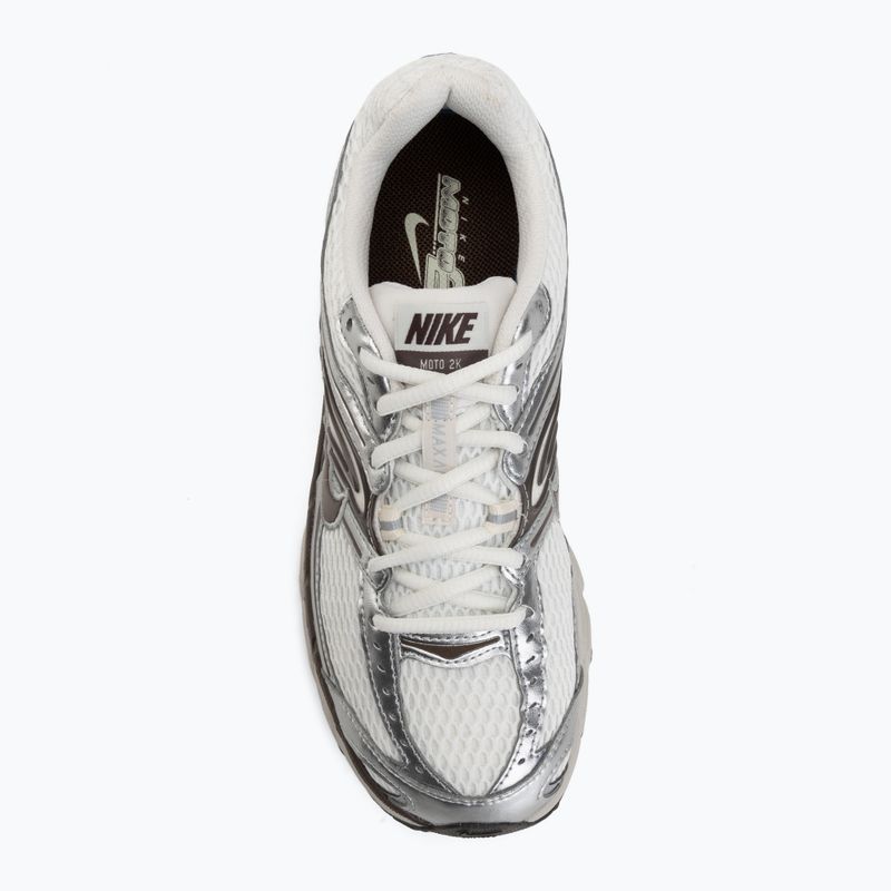 Încălțăminte pentru femei Nike Air Max Moto 2K phantom/metallic silver/baroque brown 5