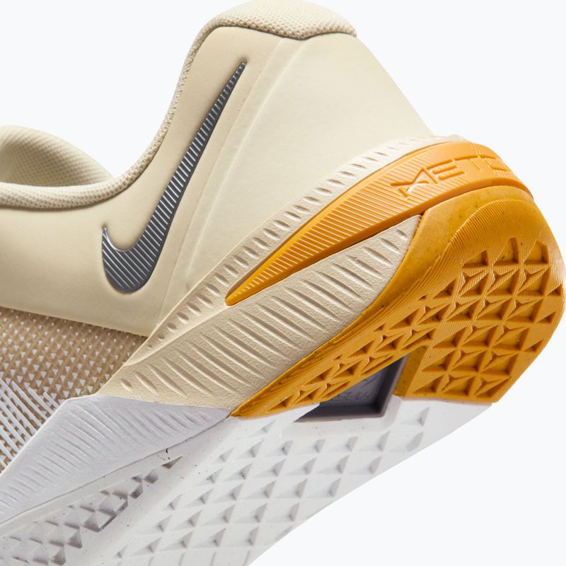 Încălțăminte de ridicare greutăți pentru bărbați Nike Metcon 10 light khaki/gold leaf/iron grey 9