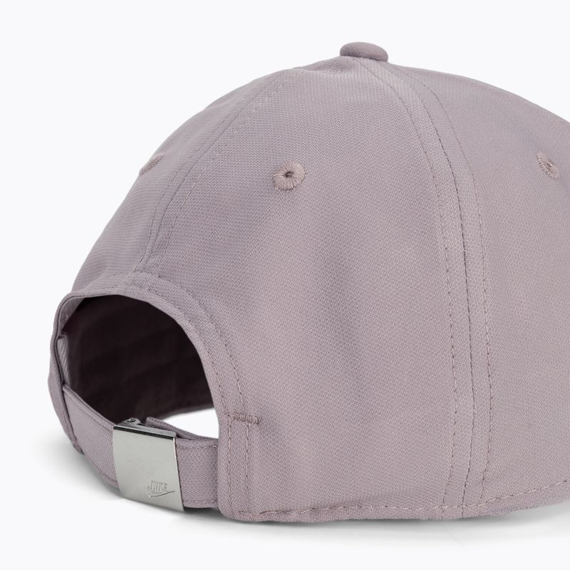 Șapcă Nike Dri-Fit Club light violet ore/metallic silver 4