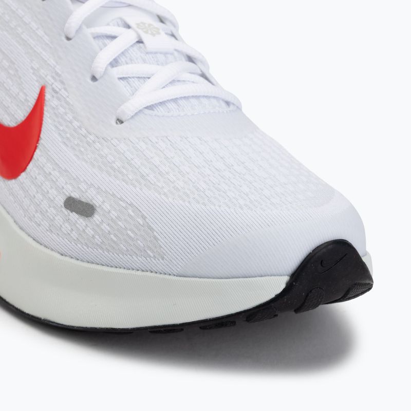Încălțăminte de alergare pentru bărbați NikeJourney Run white/spruce aura/bright crimson 7