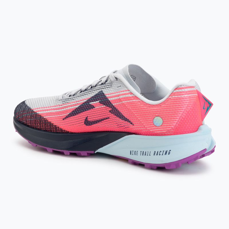 Încălțăminte de alergare pentru bărbați Nike Kiger 10 metallic platinum/sapphire/midnight navy 3