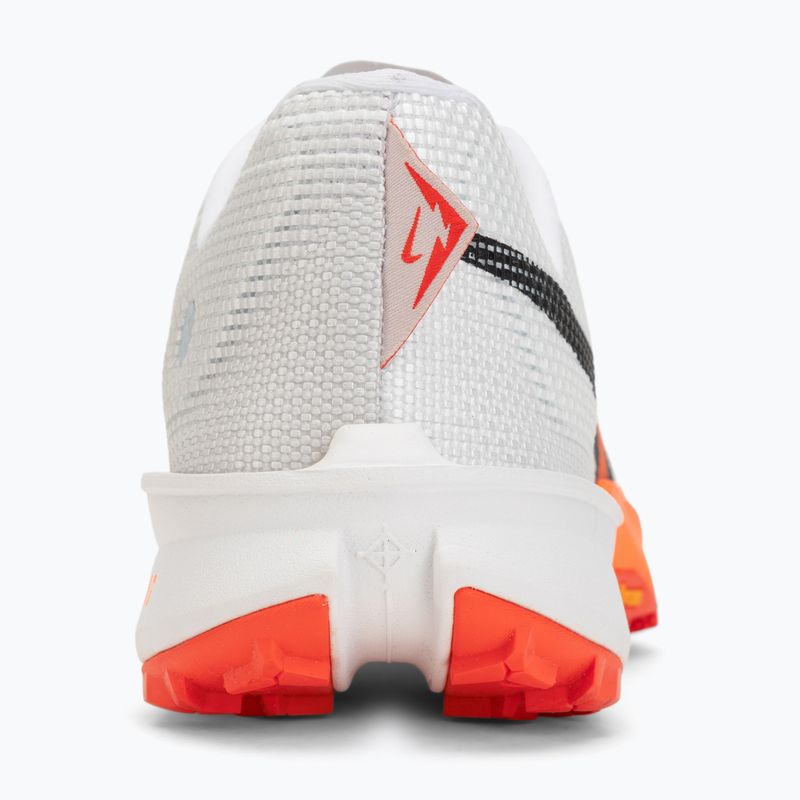 Încălțăminte de alergare pentru bărbați Nike Kiger 10 white/photon dust/total orange/black 6