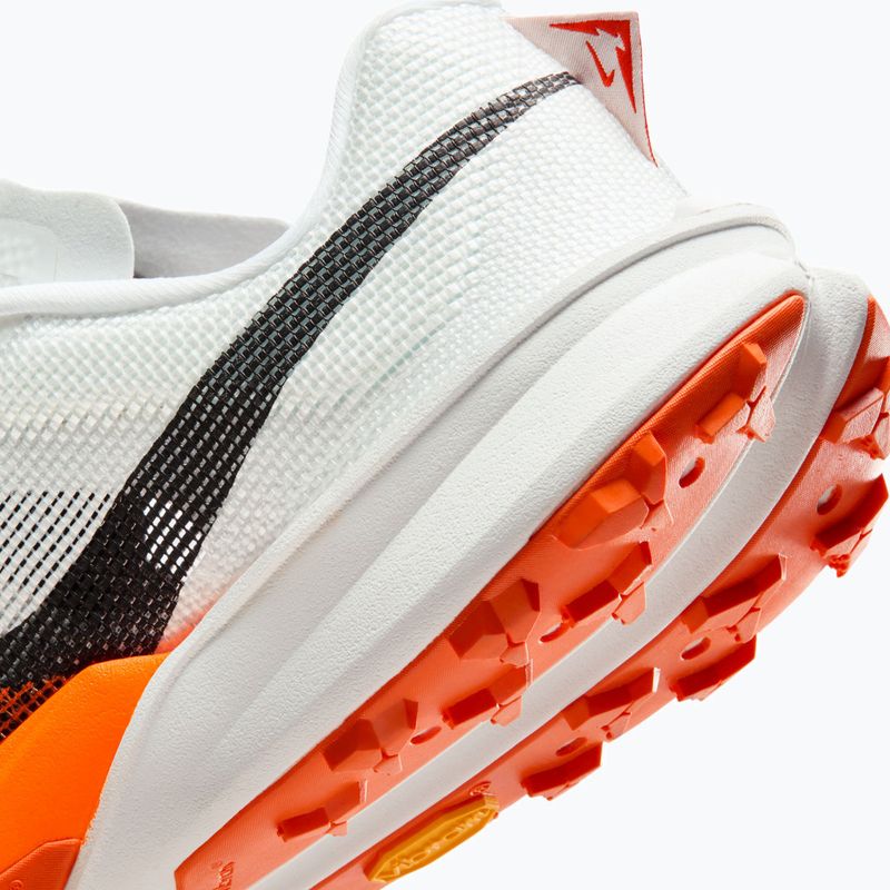 Încălțăminte de alergare pentru bărbați Nike Kiger 10 white/photon dust/total orange/black 8