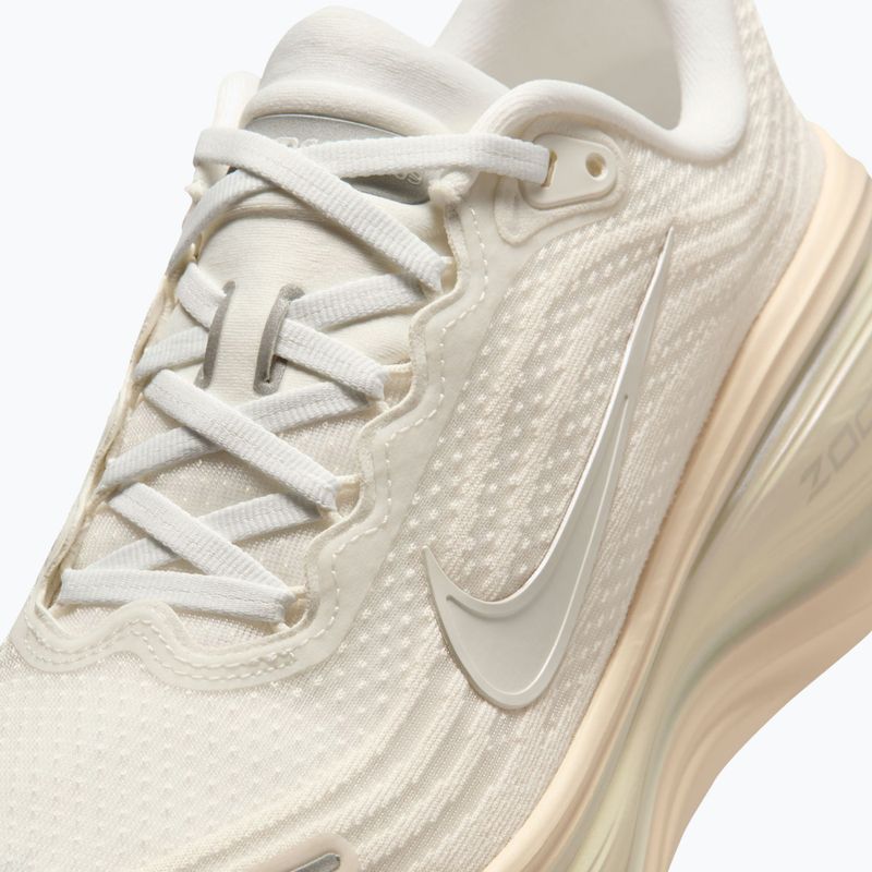 Încălțăminte de alergare pentru femei Nike Vomero Plus ESS summit white/phantom/pure platinum/chalk 8