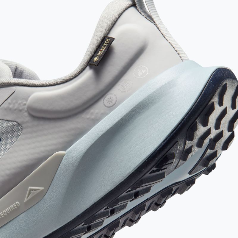 Încălțăminte de alergare pentru bărbați Nike Juniper Trail 2 GORE-TEX grey fog/sapphire/midnight navy 9