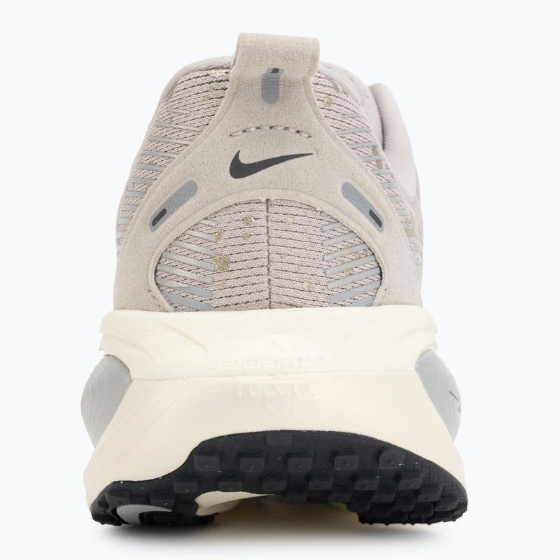 Încălțăminte de alergare pentru femei Nike Vomero 18 SE cream ii/coconut milk/metallic gold grain 6
