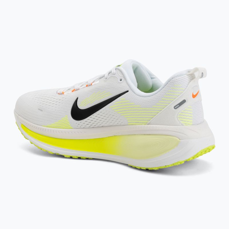 Încălțăminte de alergare pentru bărbați Nike Vomero 18 white/volt/barely volt/black 3