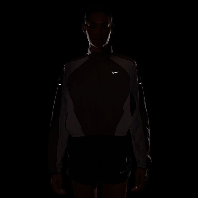 Geacă de alergare pentru femei Nike Swift UV Repel tattoo/light violet ore 4