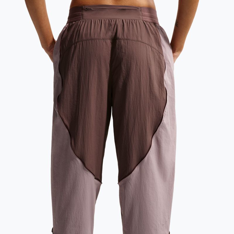 Pantaloni de alergare pentru femei Nike Swift UV Repel Mid-Rise tattoo/light violet ore 5