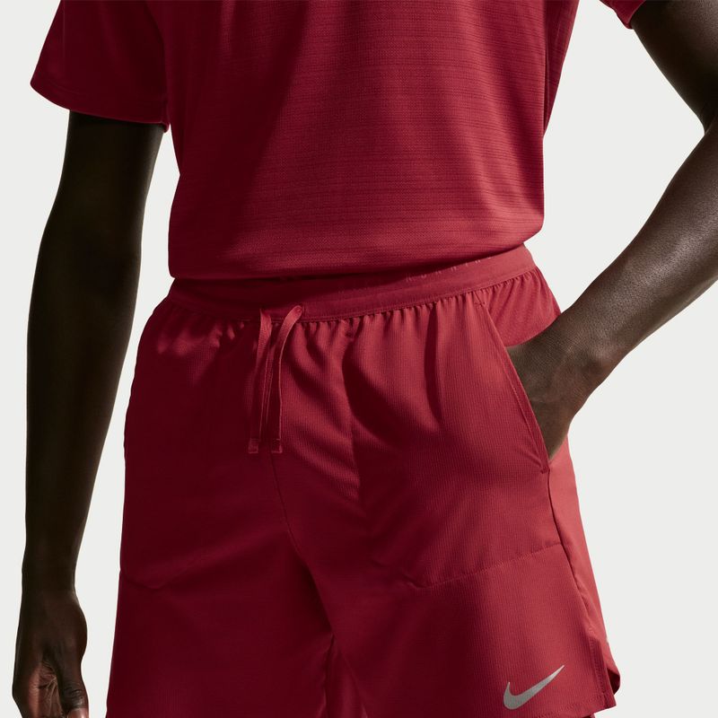 Pantaloni scurți de alergare pentru bărbați Nike Stride Dri-Fit Brief-Lined 7" team crimson 5