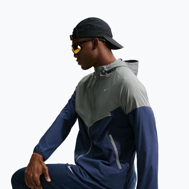 Pantaloni de alergare pentru bărbați Nike Challenger Dri-Fit midnight navy 4