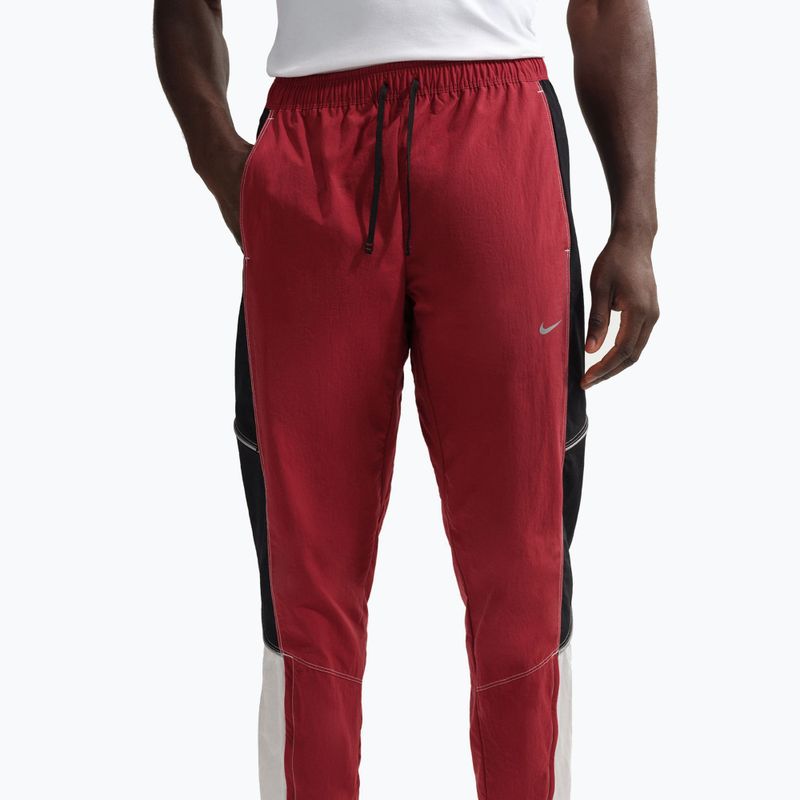 Pantaloni de alergare pentru bărbați Nike Retro Dri-Fit team crimson/black 4