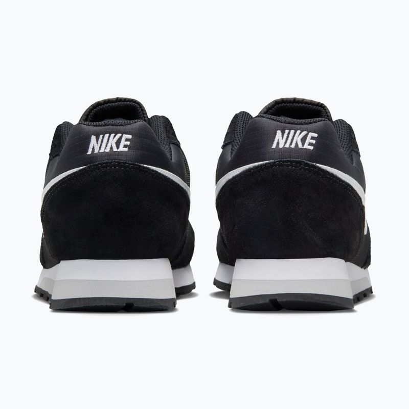 Încălțăminte pentru femei Nike MD Runner 2 black/wolf grey/white 4