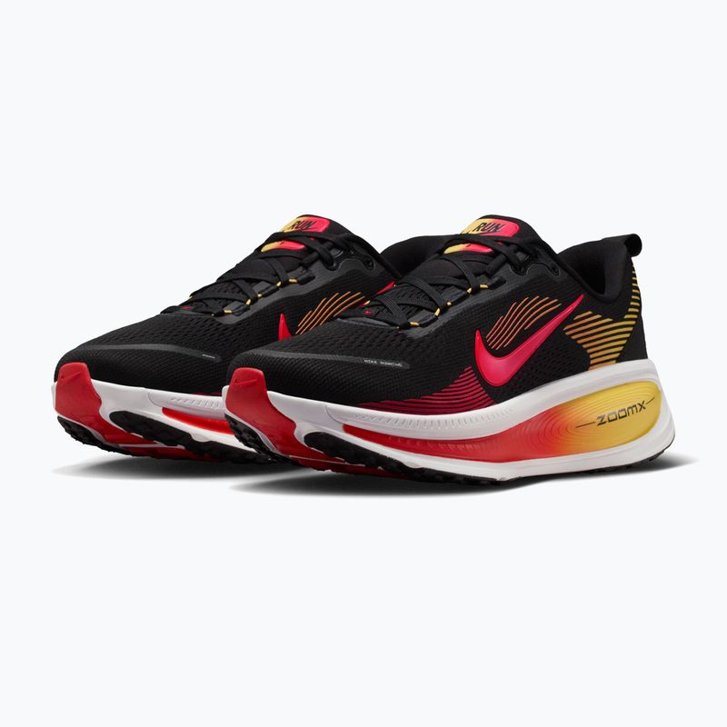 Încălțăminte de alergare pentru bărbați Nike Vomero 18 black/light crimson/bright crimson 3