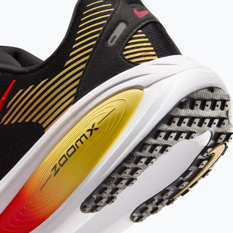 Încălțăminte de alergare pentru bărbați Nike Vomero 18 black/light crimson/bright crimson 9