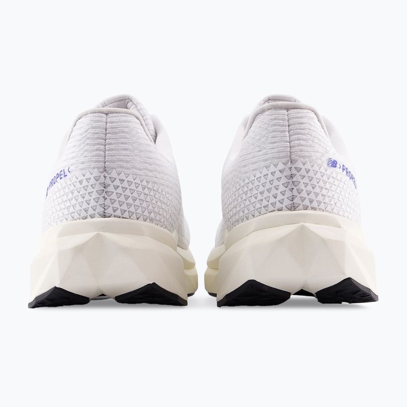 Încălțăminte de alergare pentru bărbați  New Balance FuelCell Propel v5 white 11