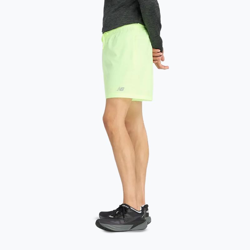 Pantaloni scurți de alergare pentru bărbați New Balance Sport Essential 5" afterglow 3