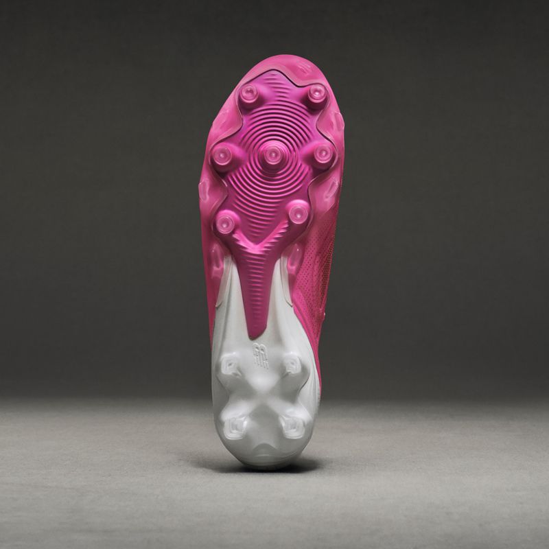 Ghete de fotbal New Balance Tekela Elite Low V5 FG pink heat/metallic gold/pink satin 9