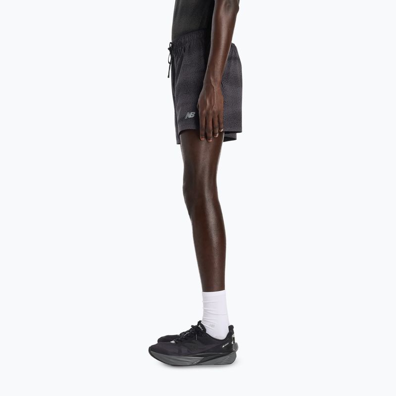 Pantaloni scurți de alergare pentru bărbați New Balance RC Printed 5" black/grey 4