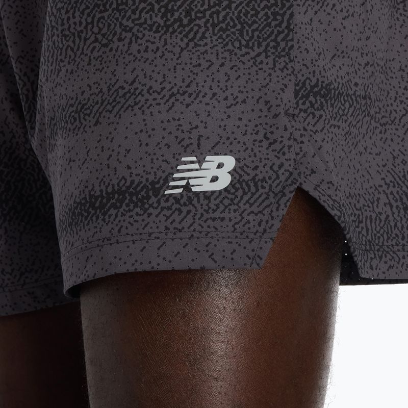 Pantaloni scurți de alergare pentru bărbați New Balance RC Printed 5" black/grey 7