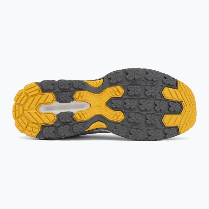 Încălțăminte de alergare pentru bărbați New Balance 410's V9 grey matter/slate grey/varsity gold 4