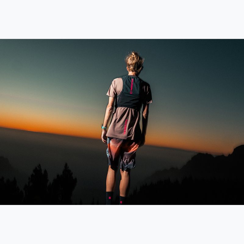 Pantaloni scurți de alergare pentru femei Salomon Shortney 10" Shorts rose taupe 9