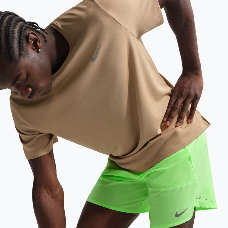 Pantaloni scurți pentru bărbați Nike Stride Dri-Fit Brief-Lined 7" lime blast 5