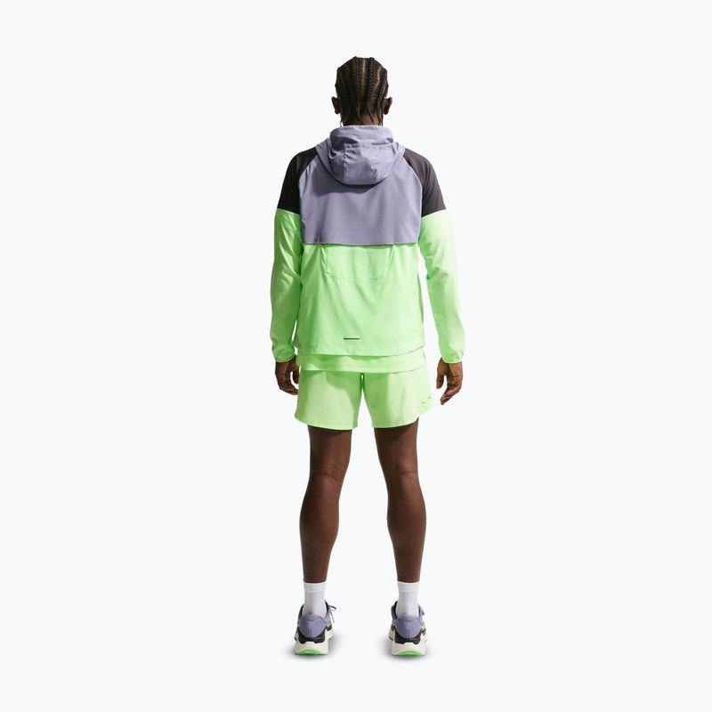 Pantaloni scurți de alergare pentru bărbați Nike Stride Dri-Fit 2in1 7" lime blast 2