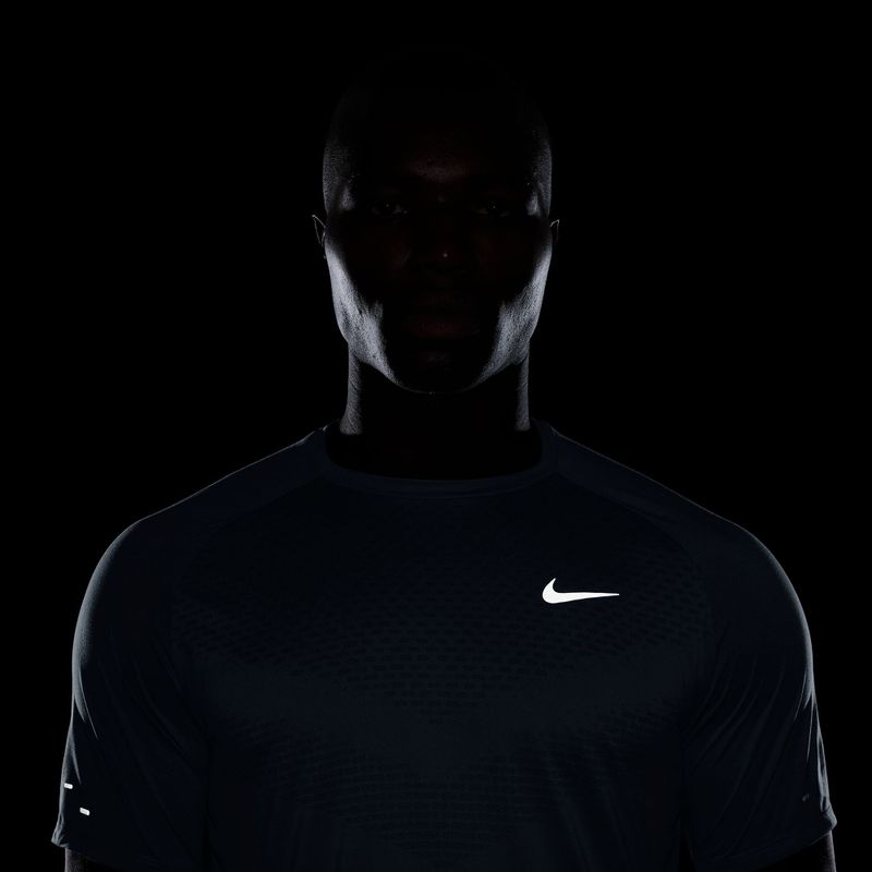 Tricou de alergare pentru bărbați Nike Stride ADV Light Armory Blue 4