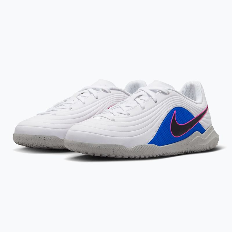 Încălțăminte de fotbal pentru copii Nike Tiempo Maestro Club Jr IC white/racer blue/pink blast/black 3