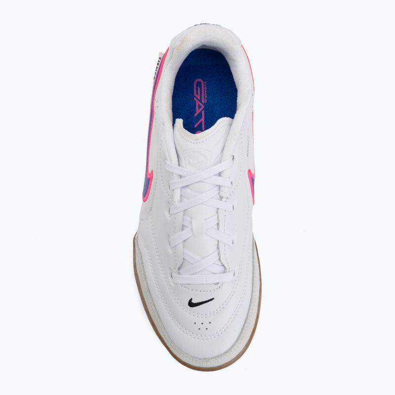 Încălțăminte de fotbal pentru copii Nike Tiempo Streetgato Jr white/pink blast/racer blue 5