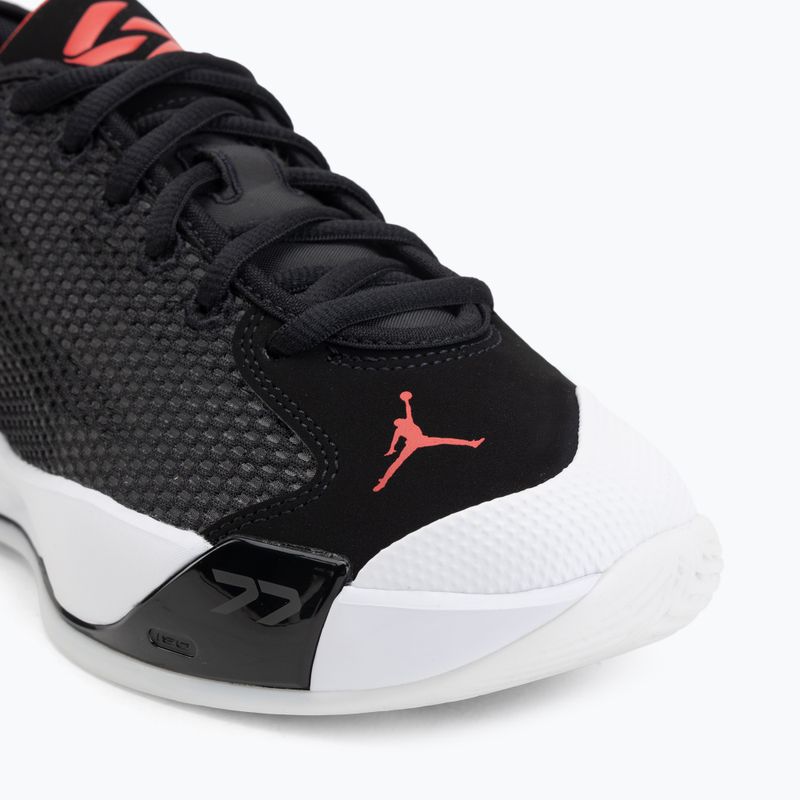Încălțăminte de baschet pentru copii Nike Jordan Luka 77 GS Jr black/white/university red 7
