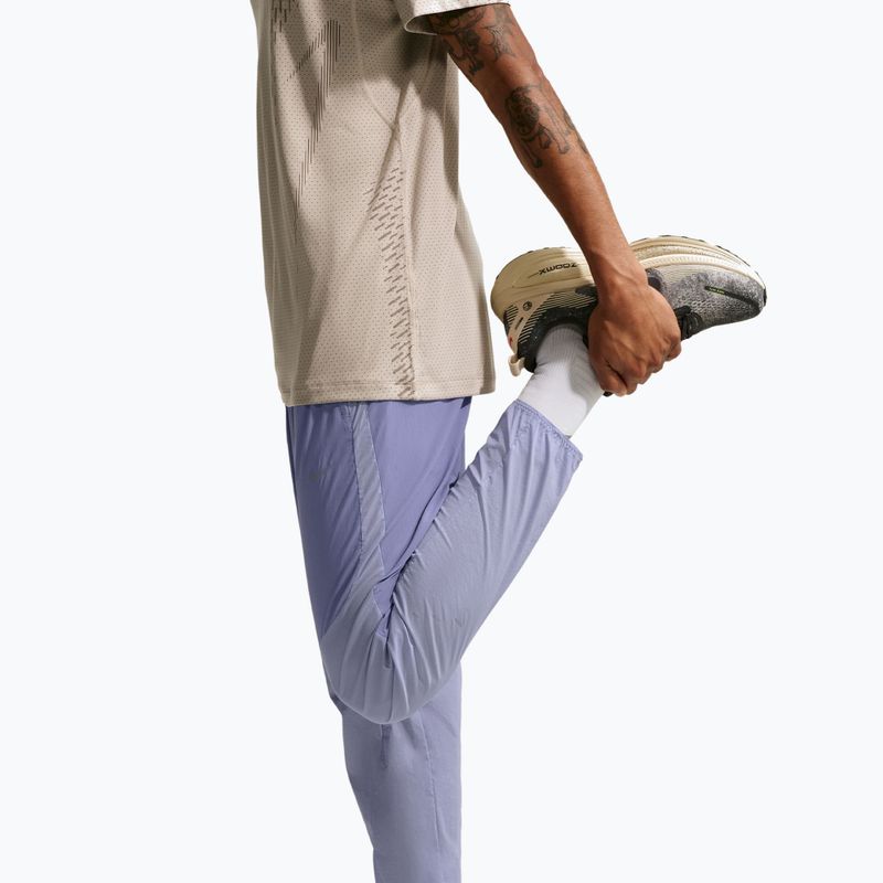 Pantaloni de alergare pentru bărbați Nike Stride Repel Woven iron purple/indigo haze 6
