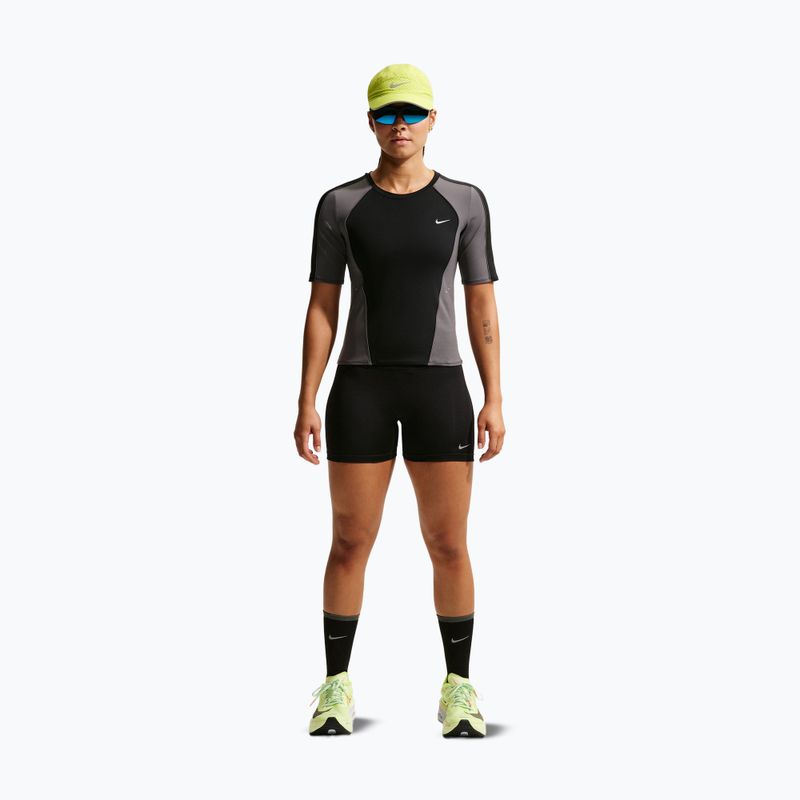 Pantaloni scurți de alergare pentru femei Nike Tempo black 2